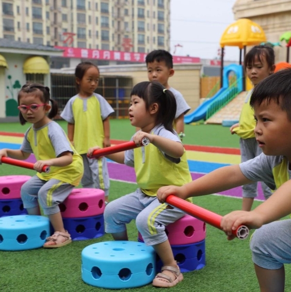 巧匠工坊戶外宣傳片——萬(wàn)和幼兒園